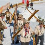 Anstieg zum Start - Nostalgie-Skirennen 2014 in Wagrain